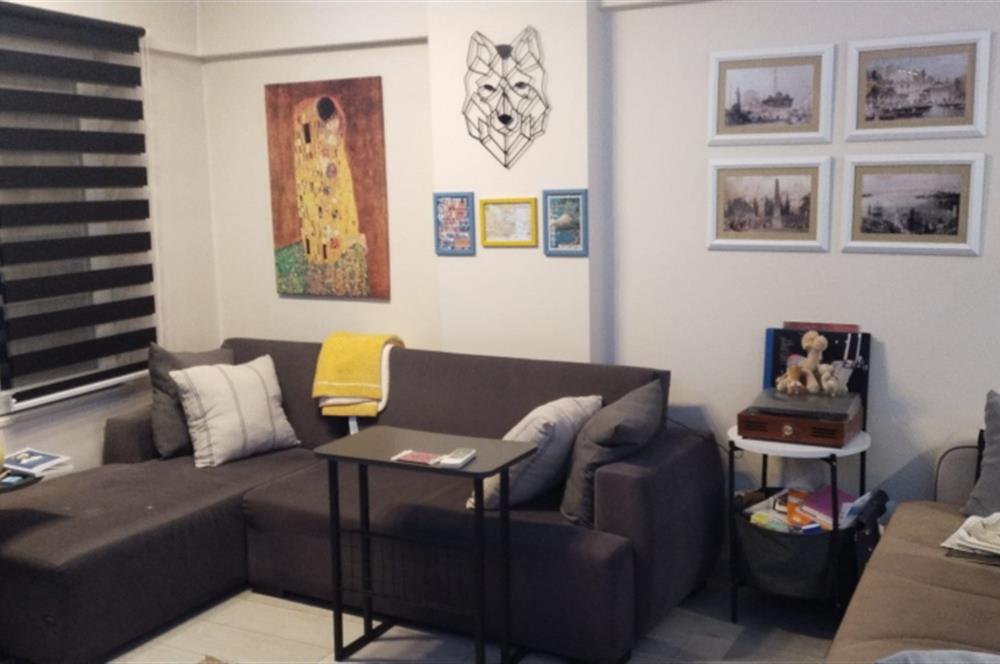Üsküdar Merkezde, Satılık, Full Eşyalı, Geniş, Ferah 1+1
