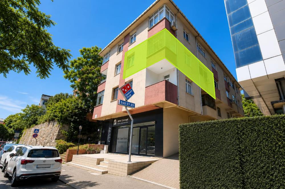 KADIKÖY HASANPAŞA’DA MERKEZİ KONUMDA SATILIK 2+1 DAİRE