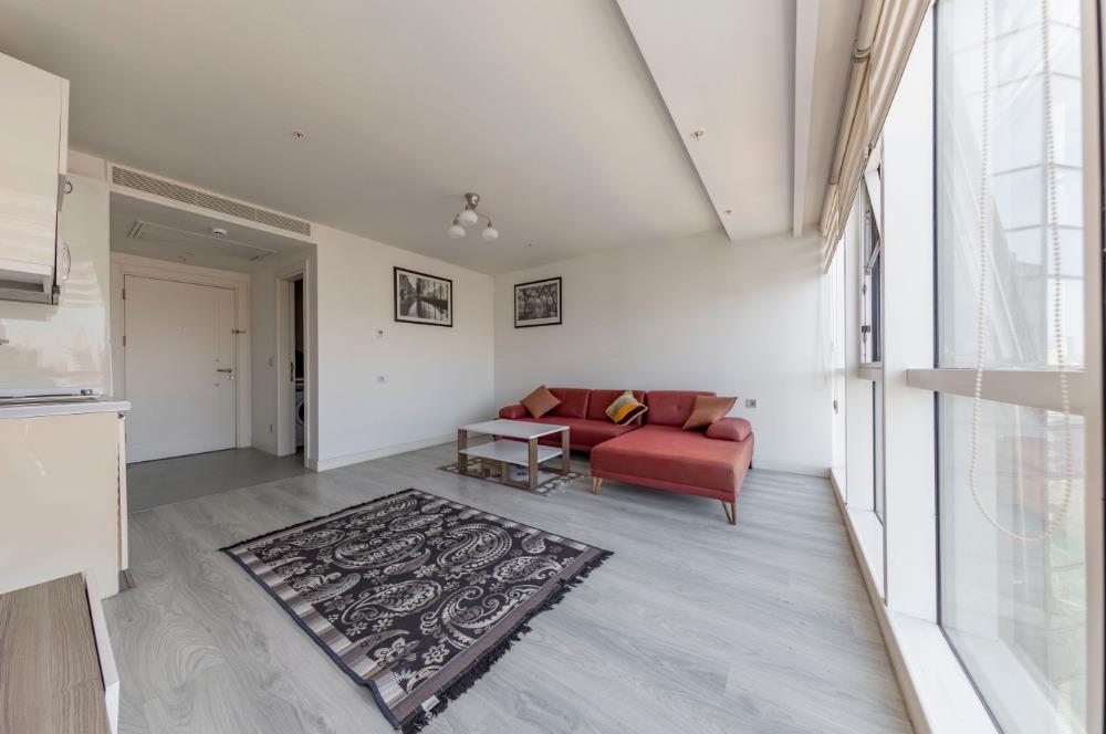 Adam Kule'de Boş Eşyalı 46 m2 Stüdyo Satılık Daire