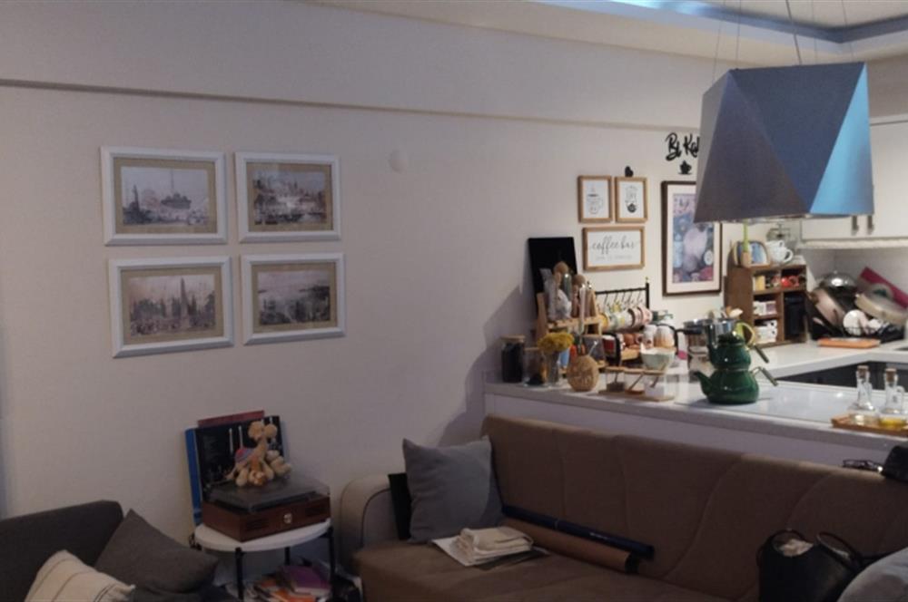 Üsküdar Merkezde, Satılık, Full Eşyalı, Geniş, Ferah 1+1