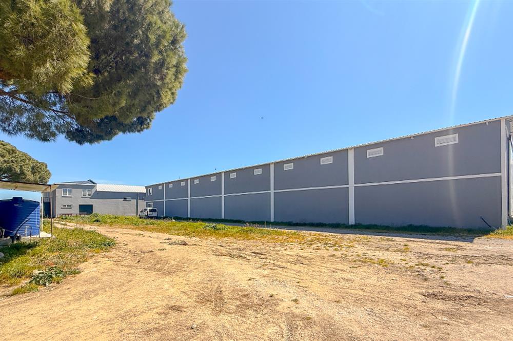 Burhaniye-Edremit Yolunda, Toplam 7000 m² Alanlı Kiralık Depolar