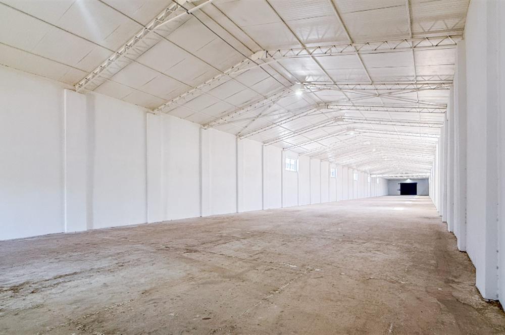 Burhaniye-Edremit Yolunda, Toplam 7000 m² Alanlı Kiralık Depolar