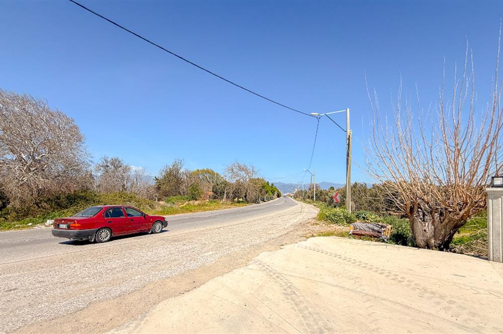 Burhaniye-Edremit Yolunda, Toplam 7000 m² Alanlı Kiralık Depolar