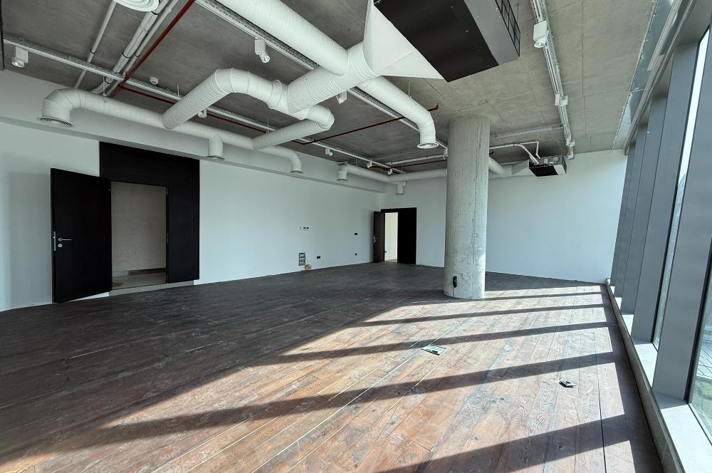 Vadi Koru Kiralık Ofis 212m2 Prestijli Ofis Vadistanbul