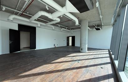 VadiKoru Kiralık Ofis 142m2 Prestijli Ofis Vadistanbul