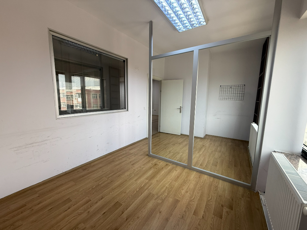 Bayrampaşa Kiralık Ofis Hekimoğlu Plaza 385m2 Kiralık Ofis