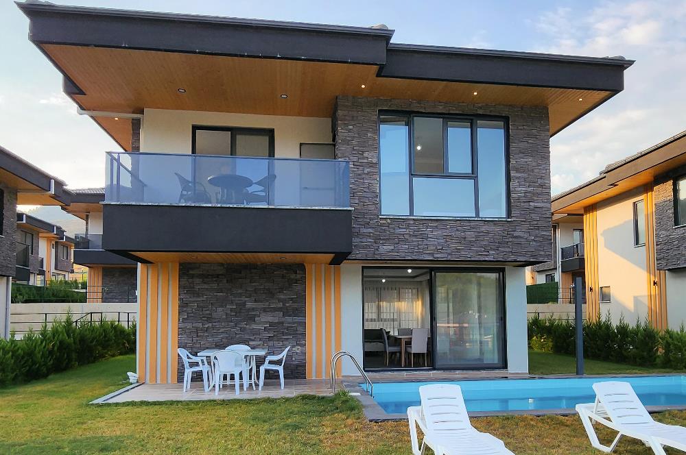 MUĞLA DALAMAN 3+1  HAVUZLU STANDART VİLLA