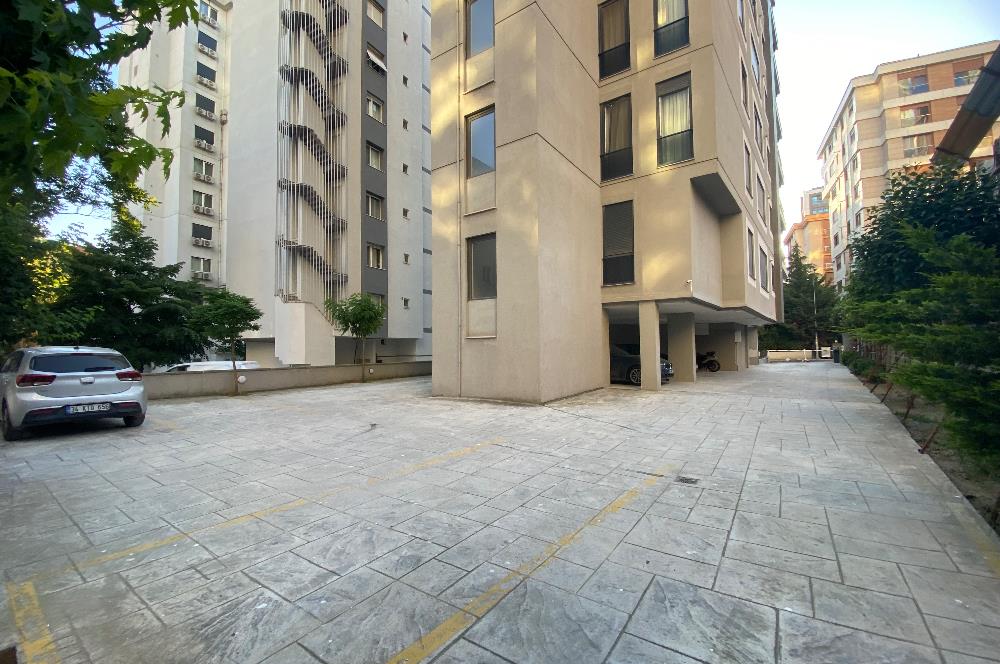 Selamiçeşme de Bağdat Caddesine 4. Bina 95 Net 3+1 Satılık Daire