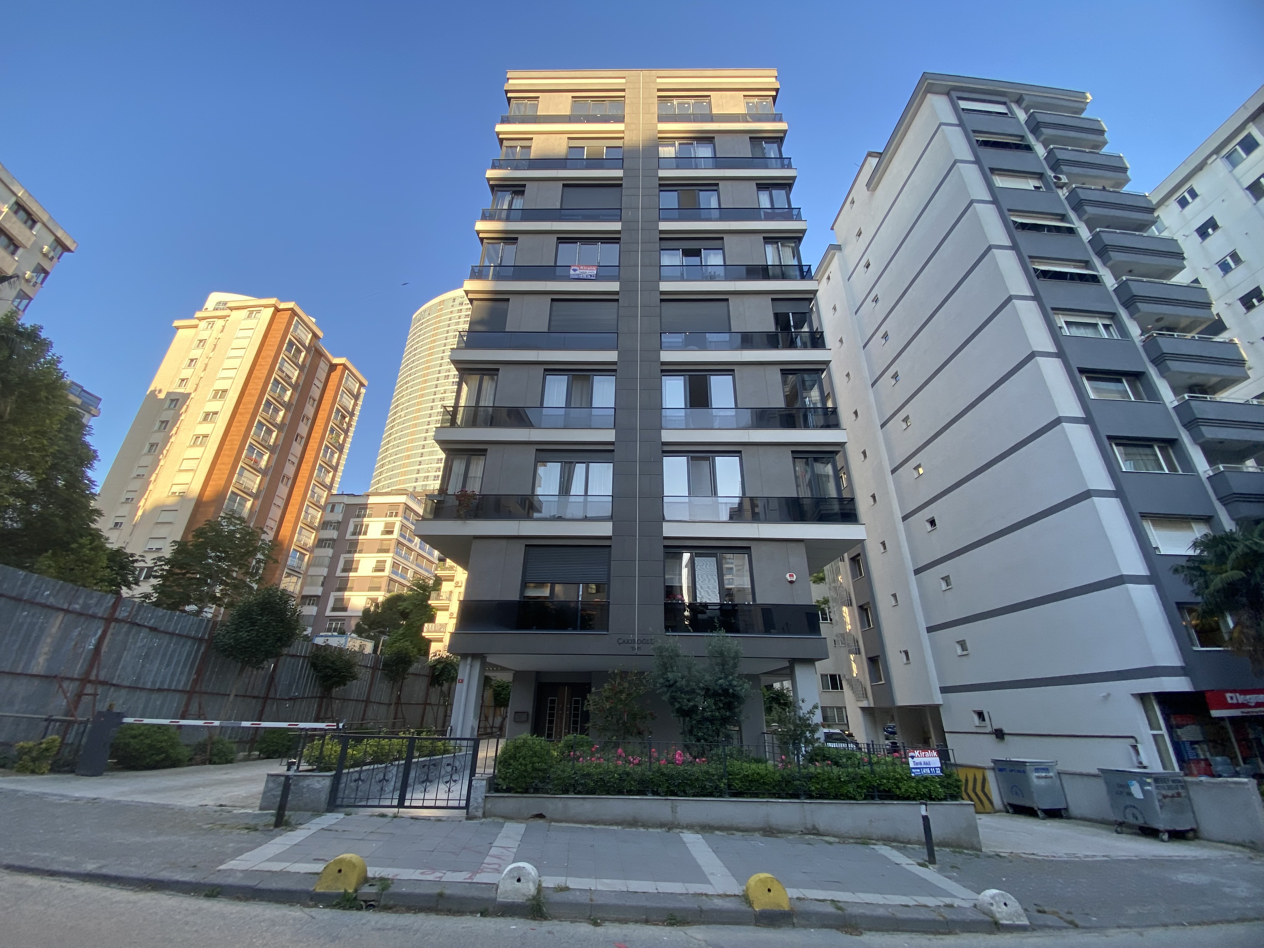 Selamiçeşme de Bağdat Caddesine 4. Bina 95 Net 3+1 Satılık Daire