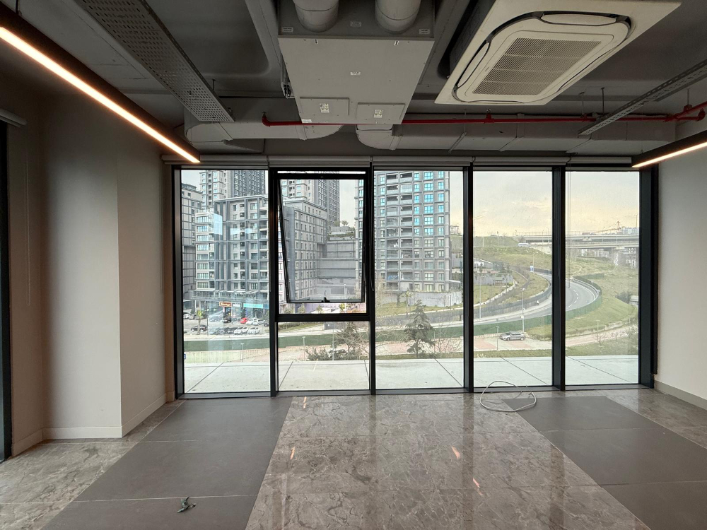 Porta Vadi Satılık Ofis 134m2 Dekorasyonlu Vadistanbul Skyland