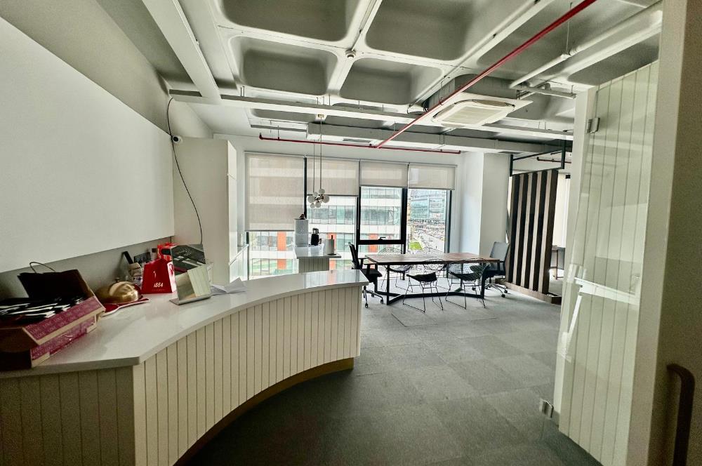 Porta Vadi Satılık Ofis 134m2 Dekorasyonlu Vadistanbul Skyland