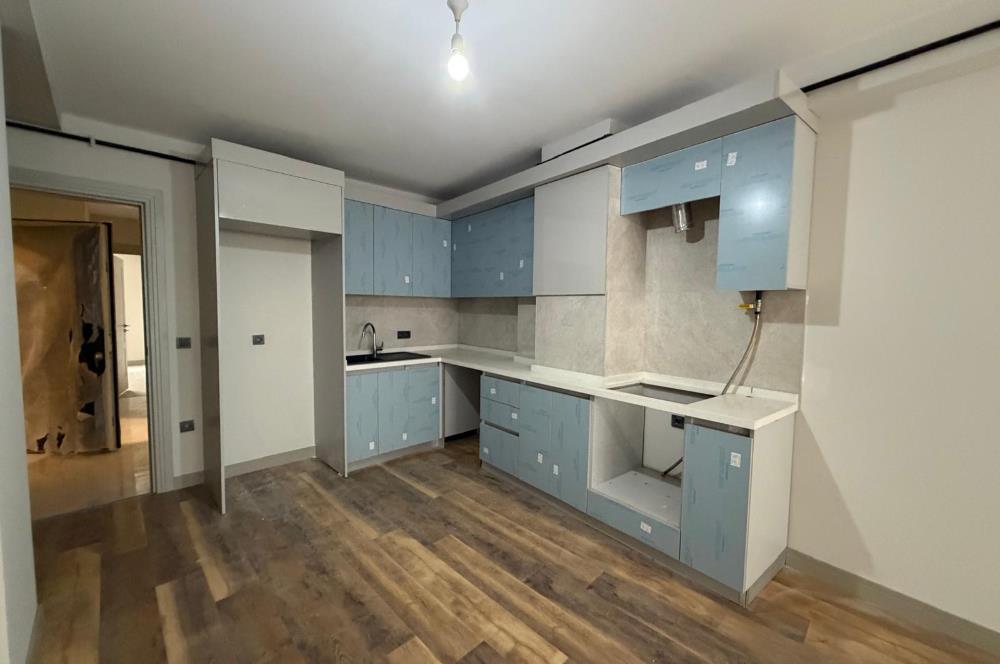 KADIKÖY MERKEZDE KİRALIK 2+1 DAİRE