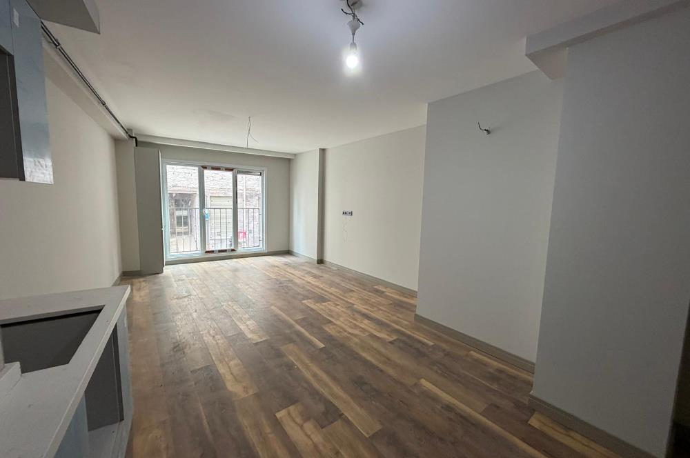 KADIKÖY MERKEZDE KİRALIK 2+1 DAİRE