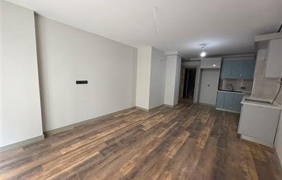 KADIKÖY MERKEZDE KİRALIK 2+1 DAİRE