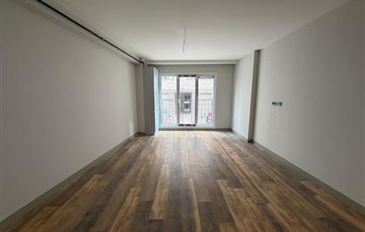 KADIKÖY MERKEZDE KİRALIK 2+1 DAİRE