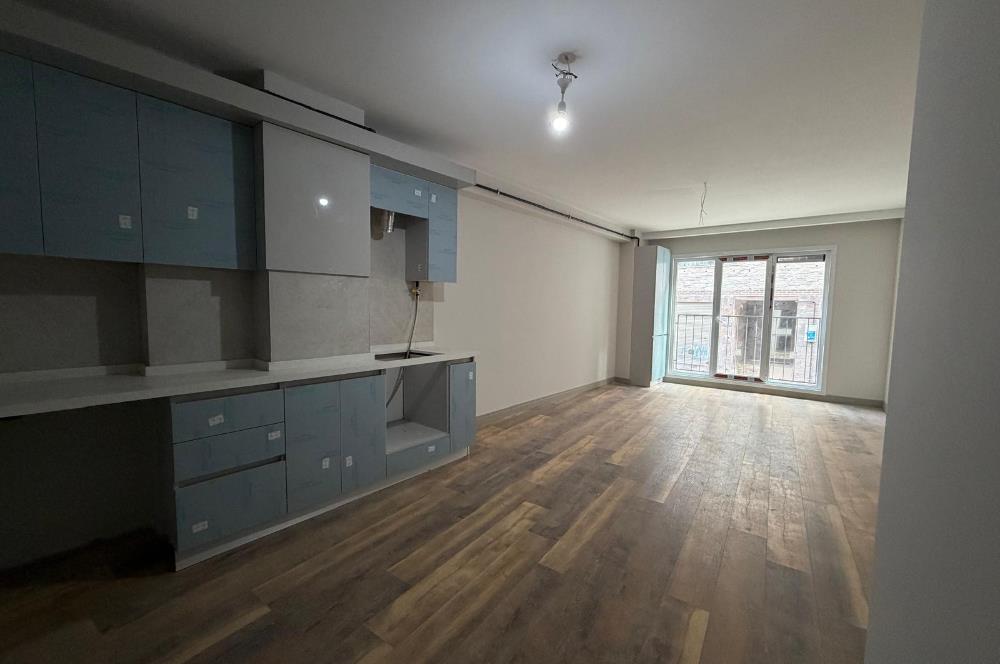 KADIKÖY MERKEZDE KİRALIK 2+1 DAİRE