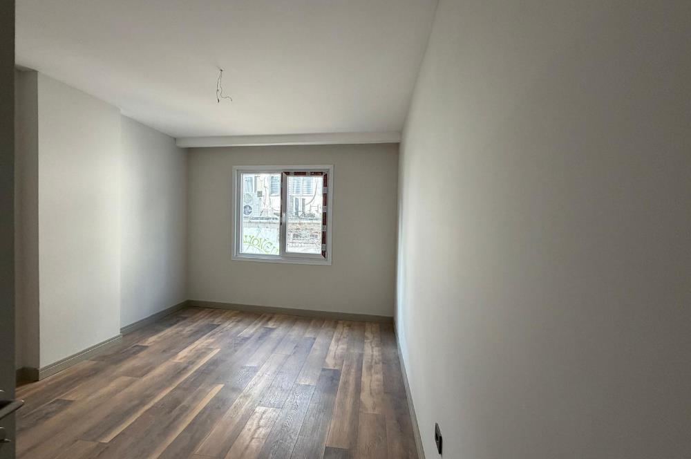 KADIKÖY MERKEZDE KİRALIK 2+1 DAİRE