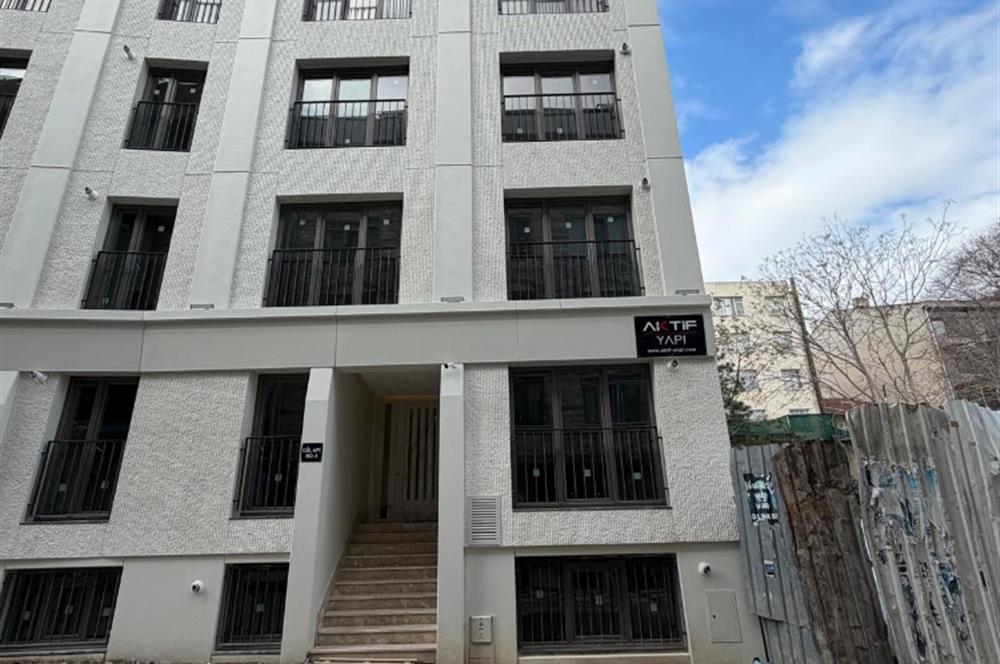 KADIKÖY MERKEZDE KİRALIK 2+1 DAİRE