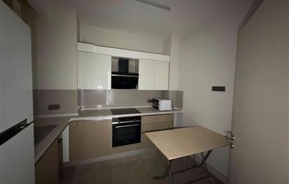BOSTANCI' DA SAHİLDE AZ KATLI; 4 YILLIK BİNADA, BALKONLU