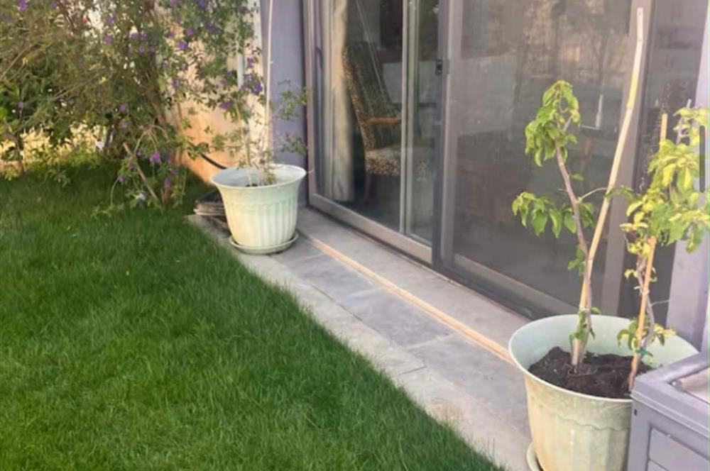 Turgutreis de Havuzlu Sitede Eşyalı Kiralık 3+1 Daire