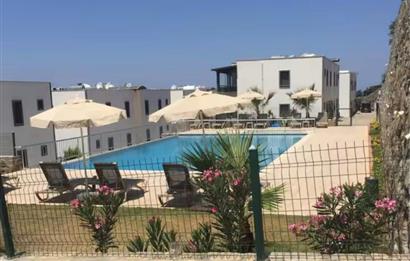 Turgutreis de Havuzlu Sitede Eşyalı Kiralık 3+1 Daire