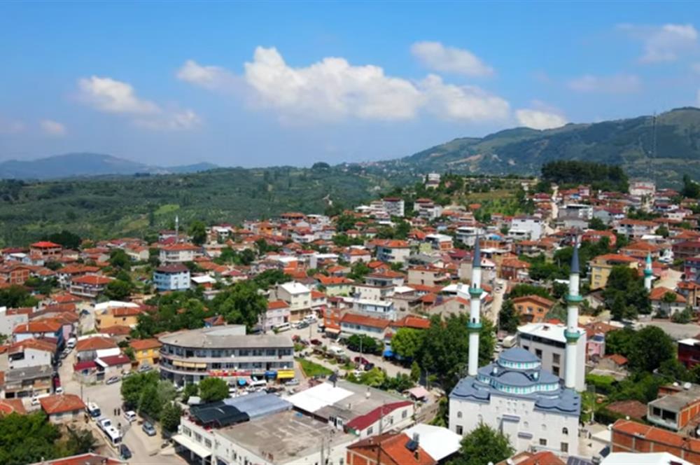 ORHANGAZİ YENİKÖY’DE, KÖYE ÇOK YAKIN-  ÇİFT YOLA CEPHE 15.096 M2 MÜSTAKİL TARLA  