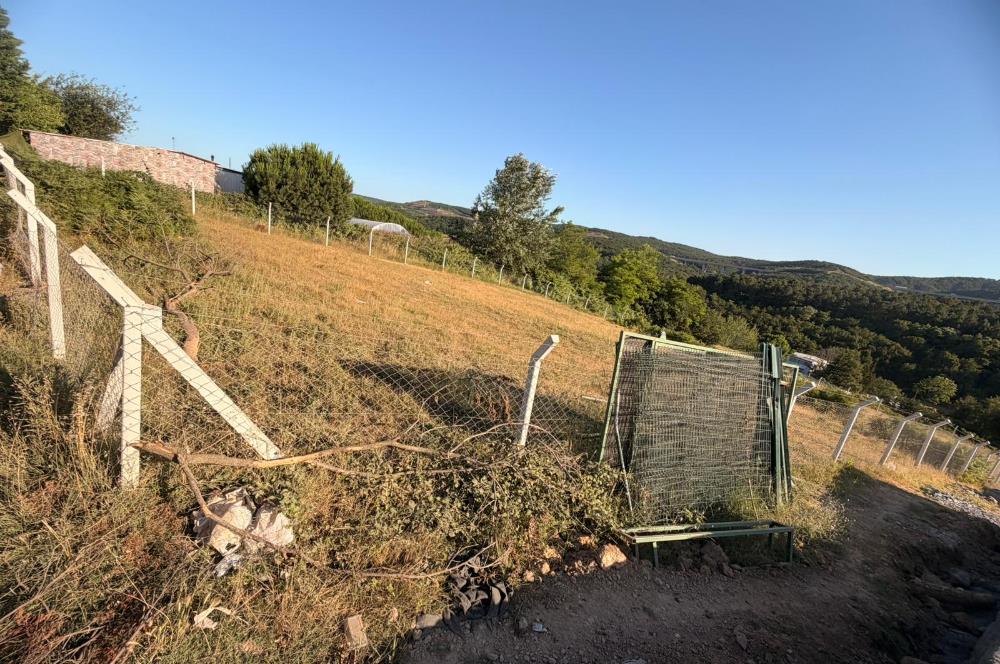 Gümüşdere'de Ana Yola Cepheli, Manzaralı 1.826 m² Satılık Tarla