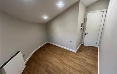 Zekeriyaköy Çarşıda Müstakil Havuzlu, 5+2 Müstakil Villa
