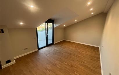 Zekeriyaköy Çarşıda Müstakil Havuzlu, 5+2 Müstakil Villa