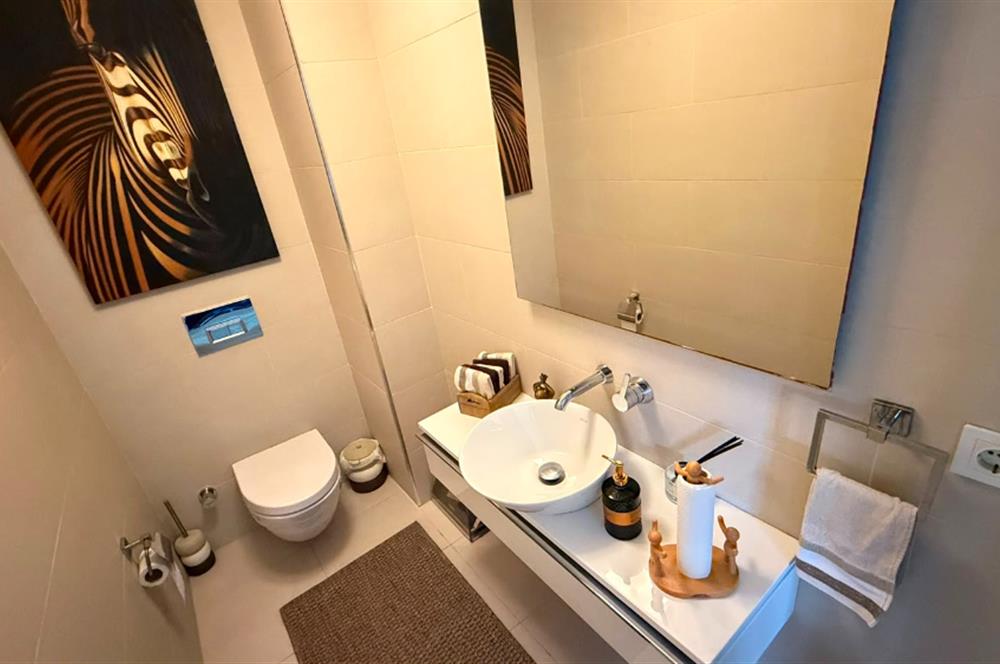 ZEKERİYAKÖY PARKONE SİTESİ'NDE KİRALIK ÖZEL HAVUZLU KÖŞE VİLLA