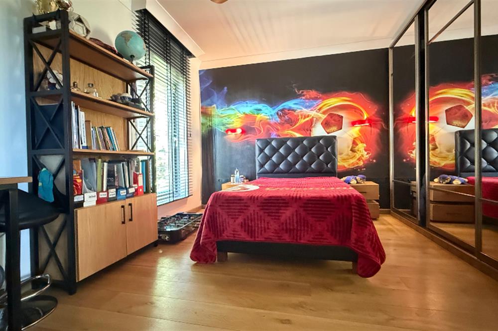 ZEKERİYAKÖY PARKONE SİTESİ'NDE KİRALIK ÖZEL HAVUZLU KÖŞE VİLLA