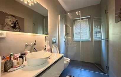 ZEKERİYAKÖY PARKONE SİTESİ'NDE KİRALIK ÖZEL HAVUZLU KÖŞE VİLLA