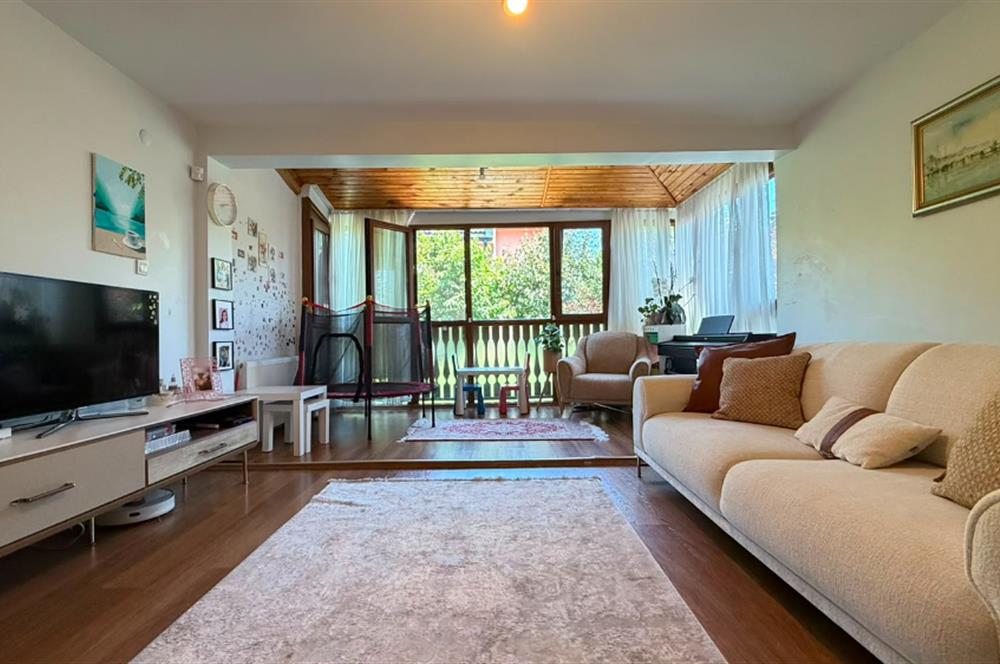 Zekeriyaköy Basın Yayın Sitesi'nde Kiralık Villa 