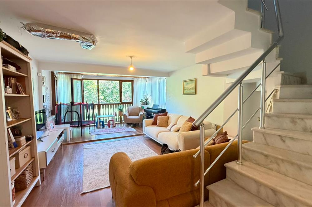 Zekeriyaköy Basın Yayın Sitesi'nde Kiralık Villa 