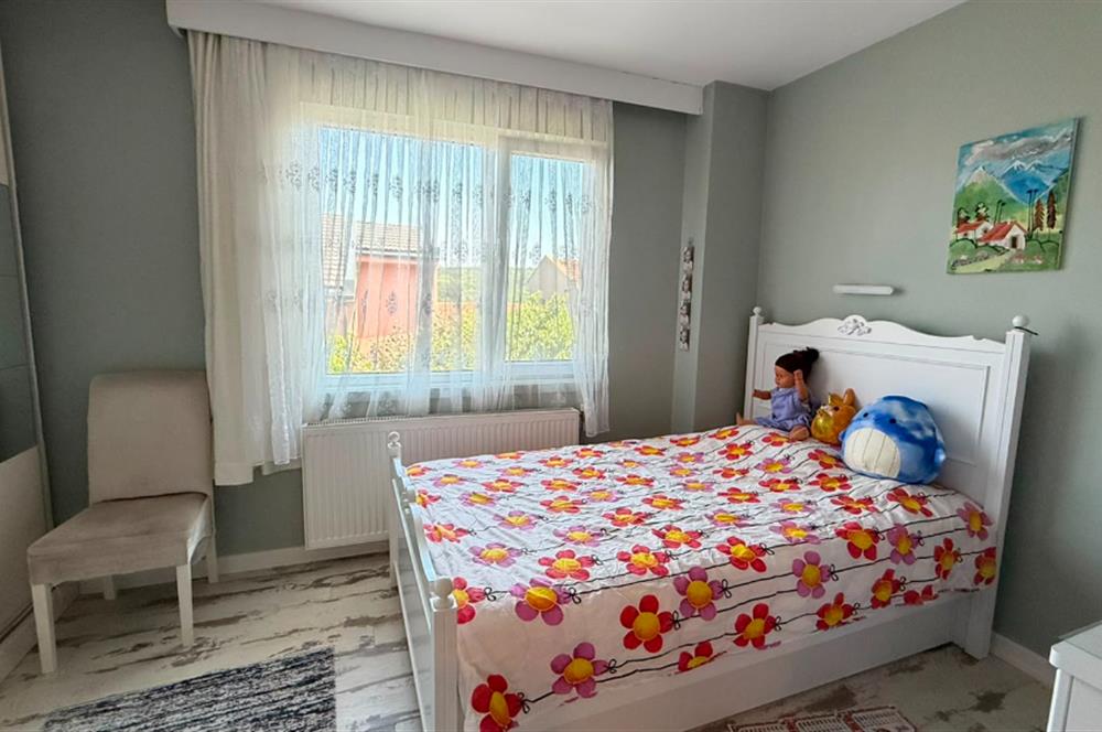Zekeriyaköy Basın Yayın Sitesi'nde Kiralık Villa 
