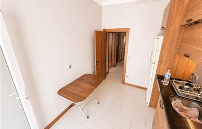 Turkuaz Apartmanı'nda Pazara Yakın, Keyifli Bahçe Katı 1+1 Daire 