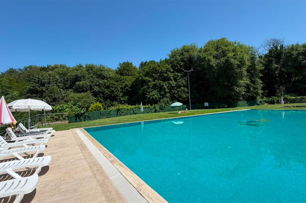Zekeriyaköy Basın Yayın Sitesi'nde Kiralık Villa 