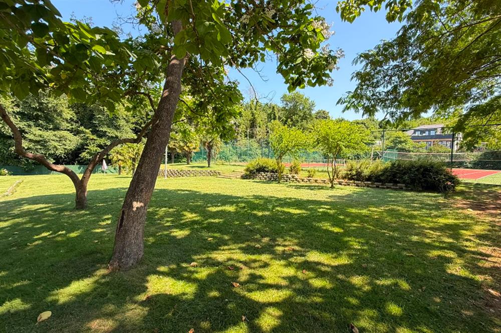 Zekeriyaköy Basın Yayın Sitesi'nde Kiralık Villa 