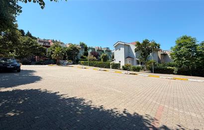 Zekeriyaköy Basın Yayın Sitesi'nde Kiralık Villa 