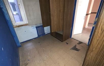 ŞİŞLİ KAZIM ORBAY CADDESİNDE KATTA TEK 3+1 150 m2