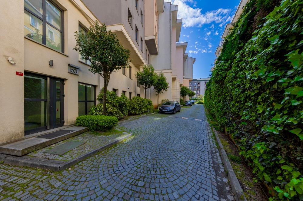 GÖKTÜRK İSTANBUL BIS SİTESİ’NDE KOMPLE EŞYALI 2+1 KİRALIK LÜKS DAİRE