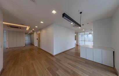 Kartal Yasa Kule'de Kiralık 350 M2 Komple Ofis Katı