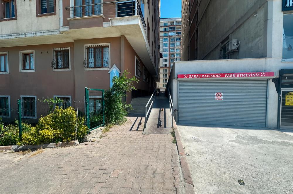 Turkuaz Apartmanı'nda Pazara Yakın, Keyifli Bahçe Katı 1+1 Daire 