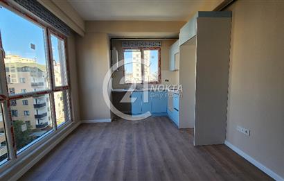 ŞENESENEVLERDE GÜVENLİKLİ 2 YILLIK SİTEDE 2+1 NET 47 M2