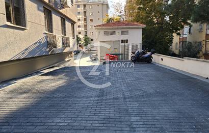 ŞENESENEVLERDE GÜVENLİKLİ 2 YILLIK SİTEDE 2+1 NET 47 M2