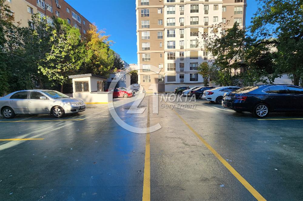ŞENESENEVLERDE GÜVENLİKLİ 2 YILLIK SİTEDE 2+1 NET 47 M2