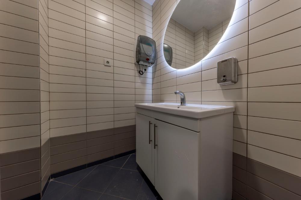 Kartal Yasa Kule'de Kiralık 350 M2 Komple Ofis Katı