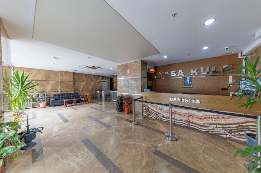Kartal Yasa Kule'de Kiralık 350 M2 Komple Ofis Katı