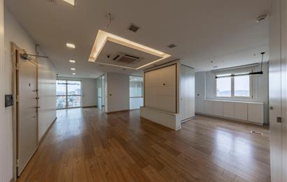 Kartal Yasa Kule'de Kiralık 350 M2 Komple Ofis Katı
