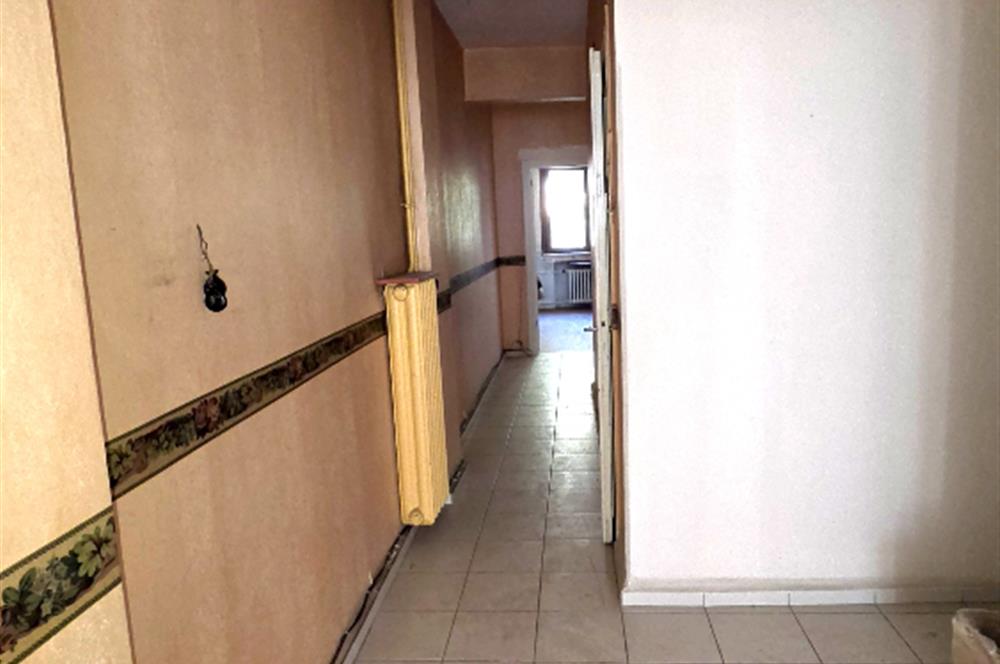 ŞİŞLİ KAZIM ORBAY CADDESİNDE KATTA TEK 3+1 150 m2